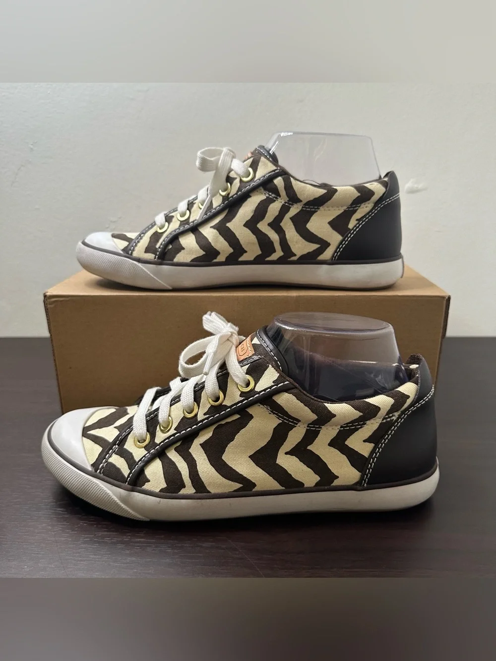 Coach Barrett Zebra Animal Print Canvas Leather Lace-Up Sneakers Rubber Sole 7.5